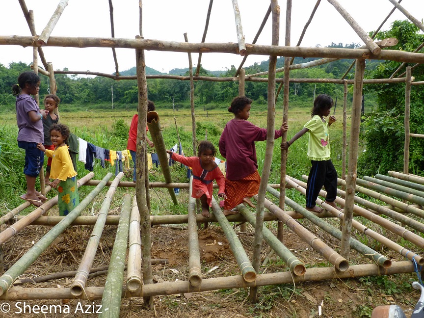 Temiar children playing in RPS Banun, an Orang Asli resettlement in the Belum-Temengor Forest Complex.