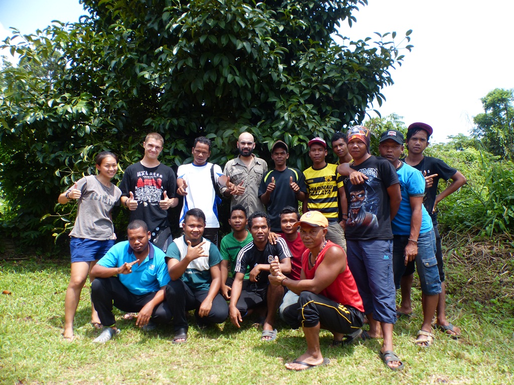 May your 2015 be filled with safe wildlife encounters!